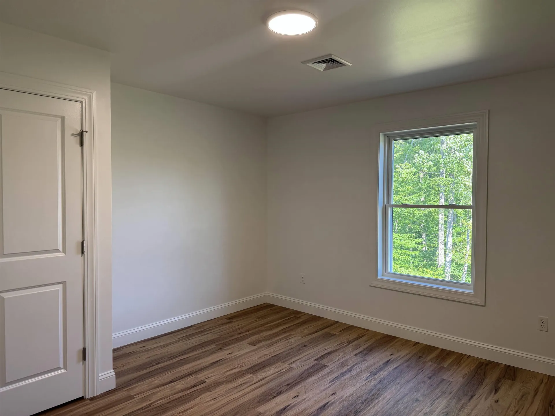 11 Tessa Court Essex VT 05452