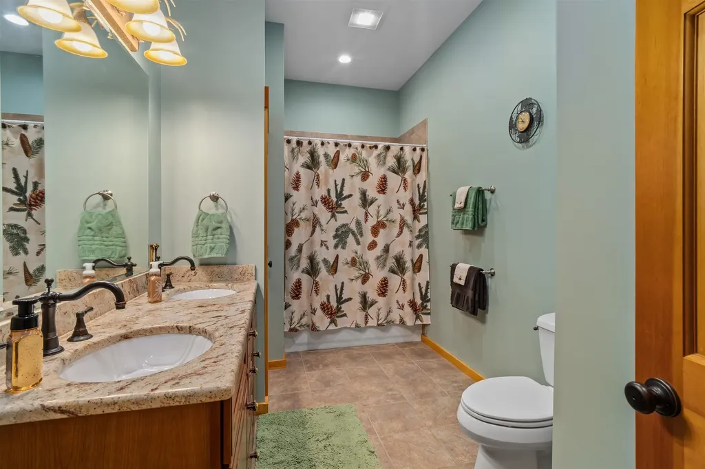 70 Peak Vista Lane Madison NH 03849