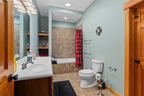 70 Peak Vista Lane Madison NH 03849