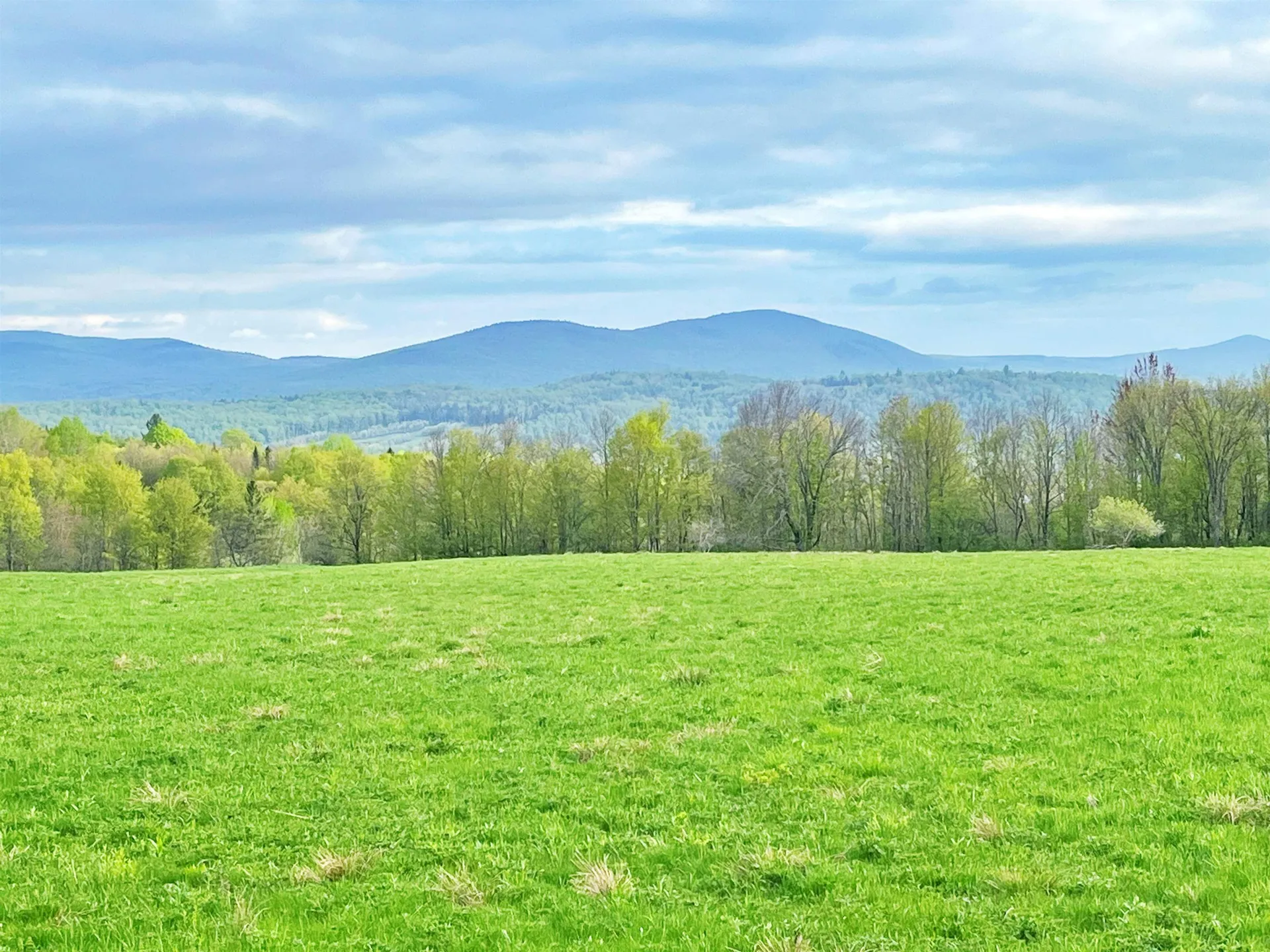 825 Centebar Road Albany VT 05820