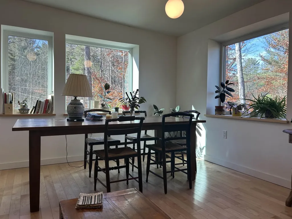 1578 Downer Road Sharon VT 05065-9712