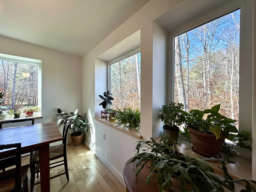 1578 Downer Road Sharon VT 05065-9712