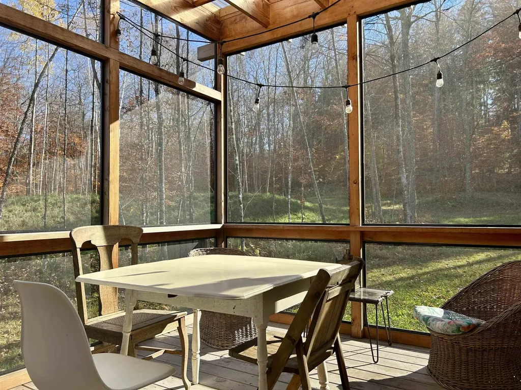 1578 Downer Road Sharon VT 05065-9712