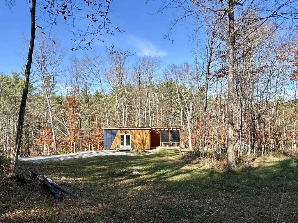 1578 Downer Road Sharon VT 05065-9712