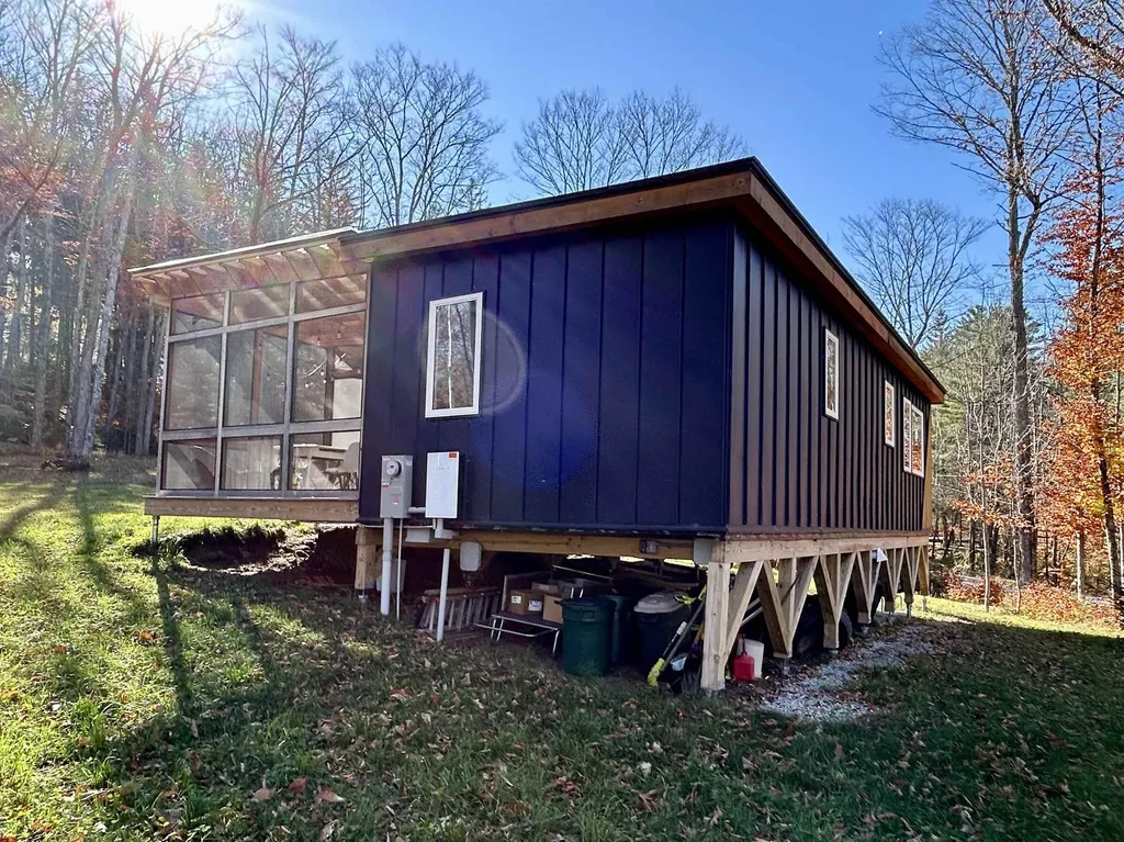 1578 Downer Road Sharon VT 05065-9712