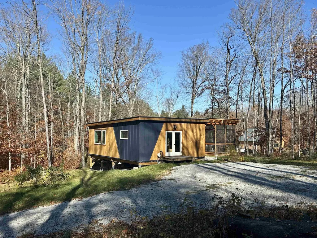 1578 Downer Road Sharon VT 05065-9712