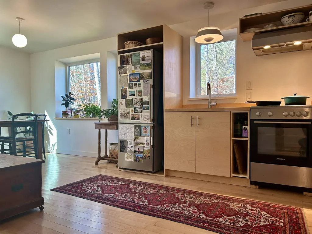 1578 Downer Road Sharon VT 05065-9712
