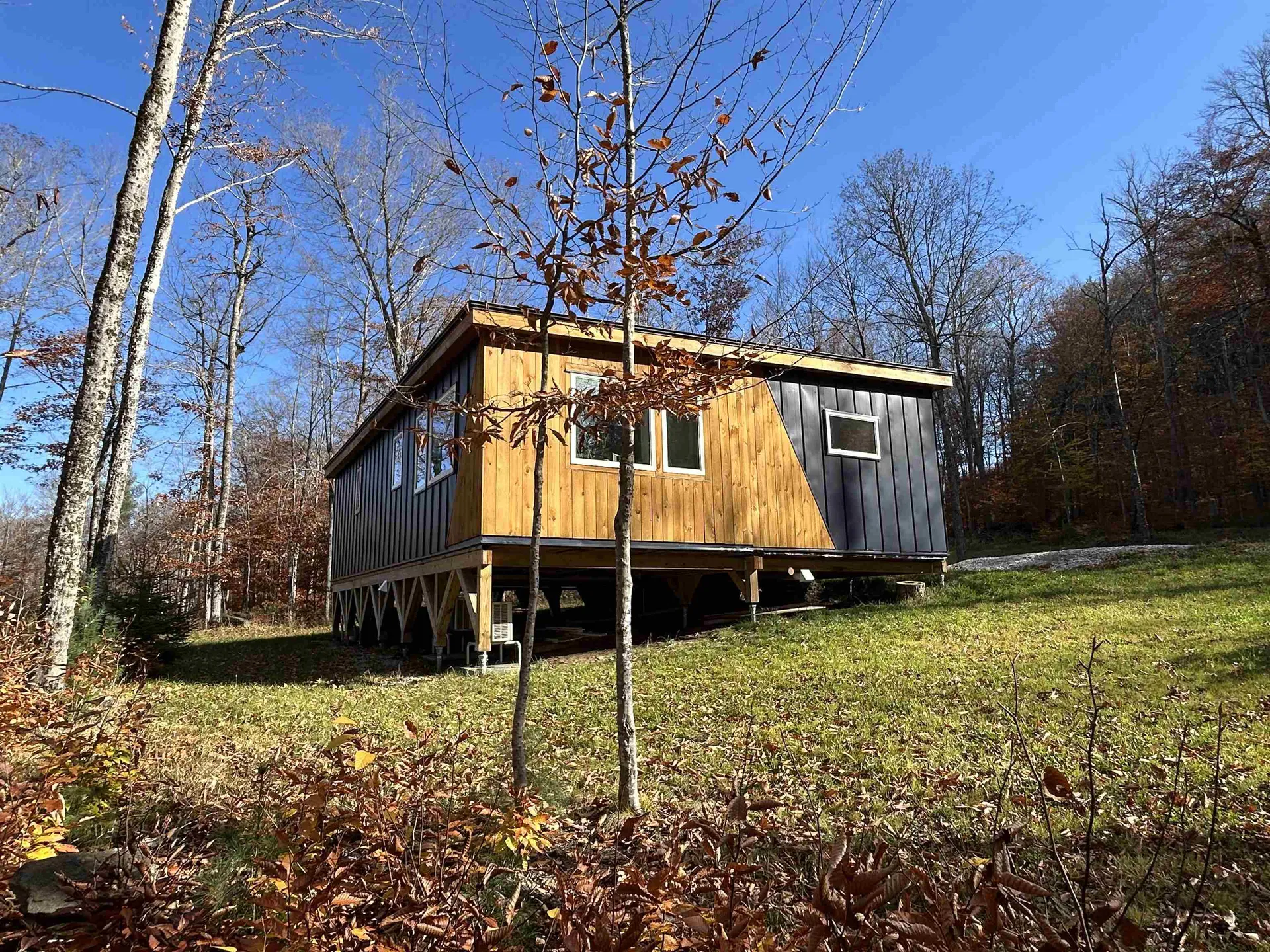 1578 Downer Road Sharon VT 05065-9712