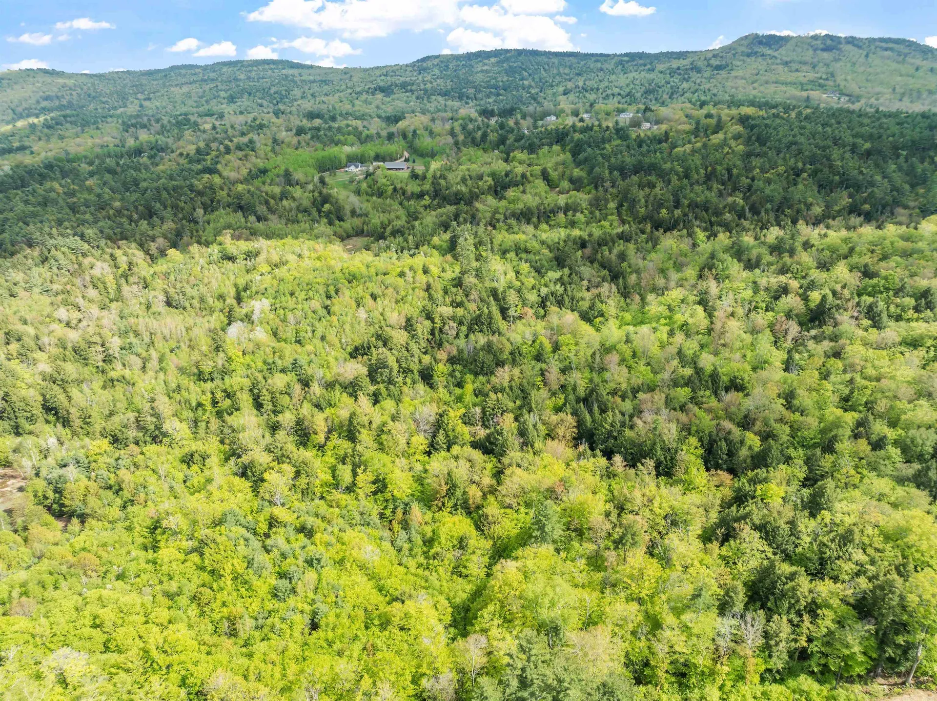 00 Currier Road Hill NH 03243