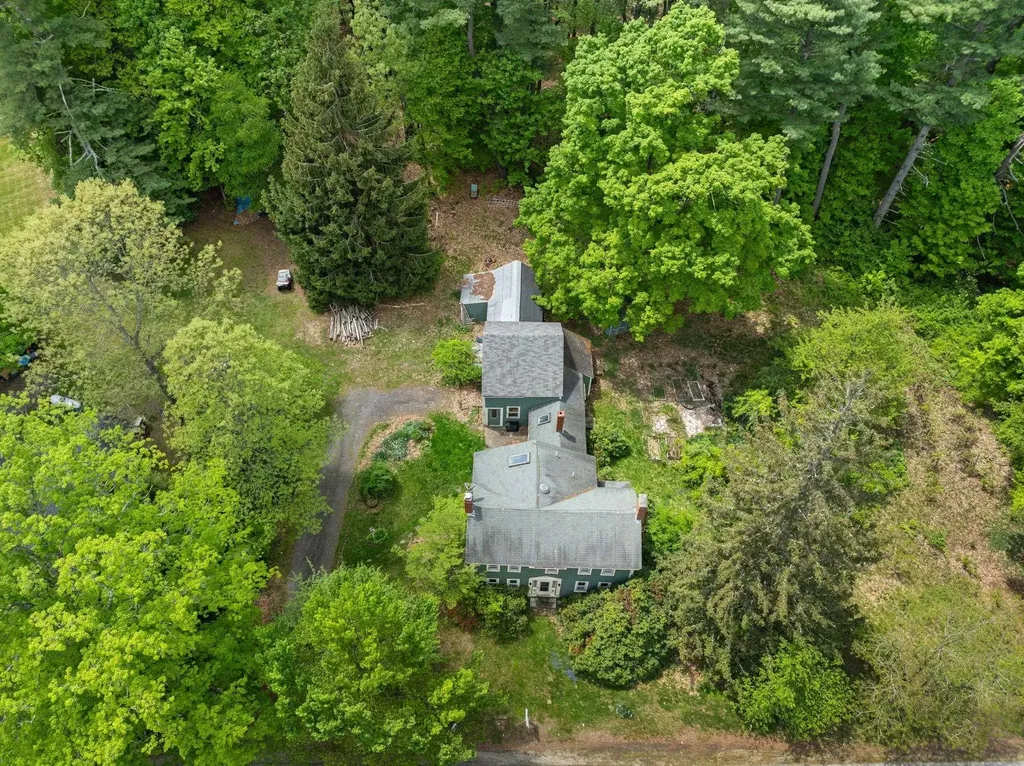 22 Church Street Kingston NH 03848