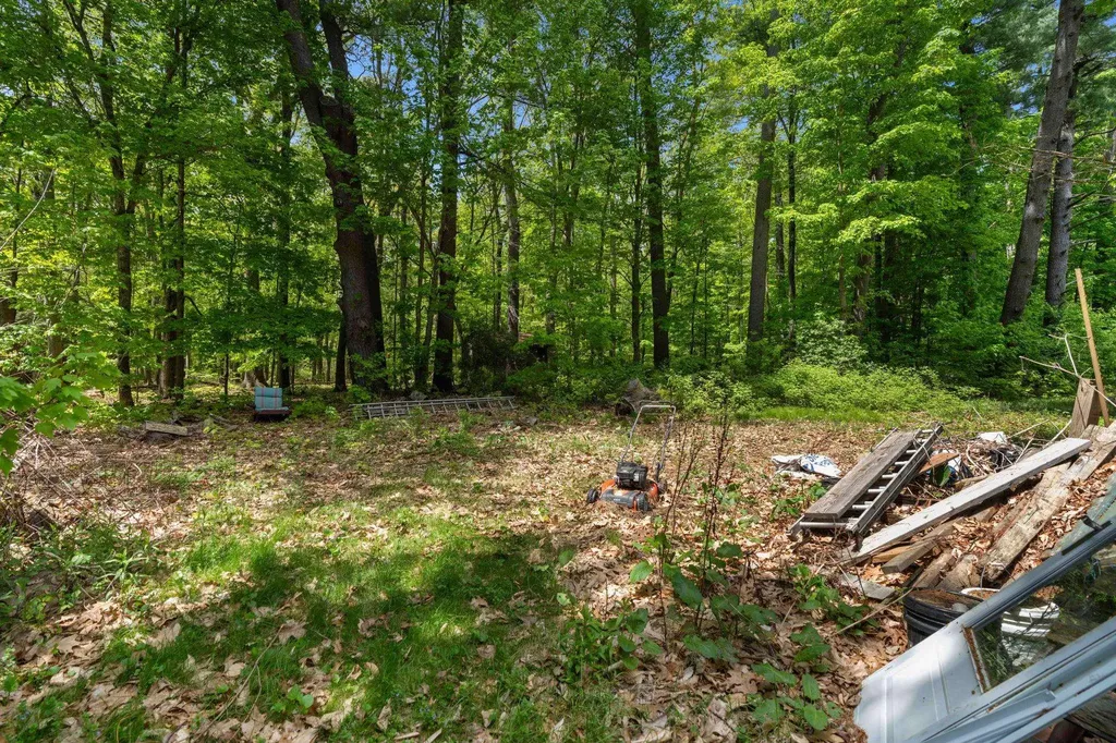 22 Church Street Kingston NH 03848