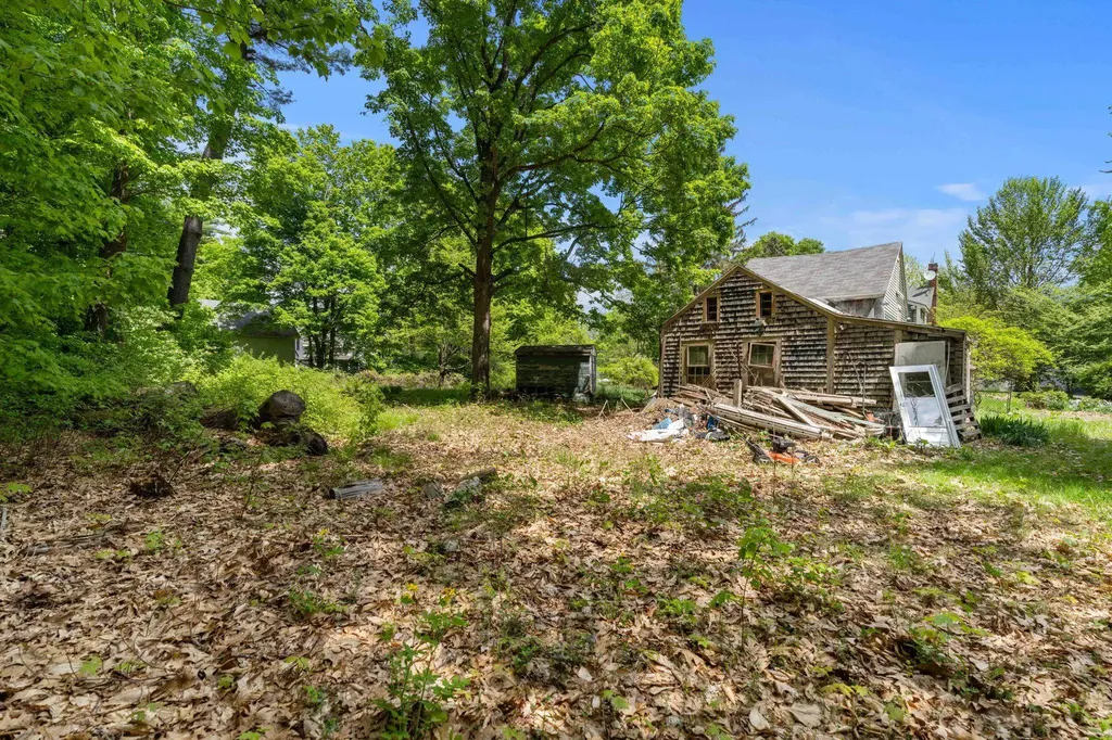 22 Church Street Kingston NH 03848