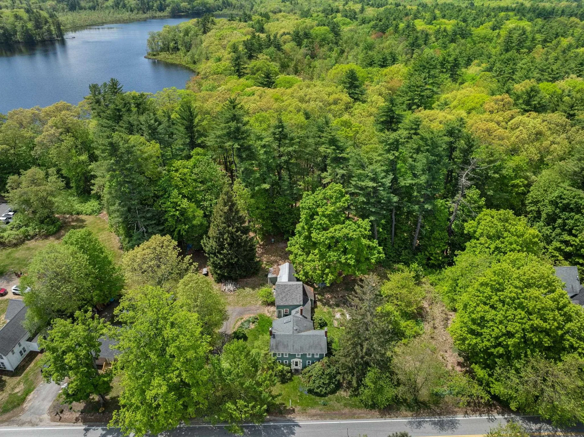 22 Church Street Kingston NH 03848