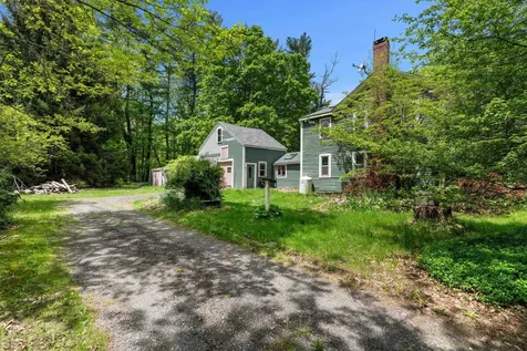 22 Church Street Kingston NH 03848