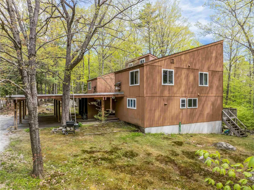 14-28 Sugarhouse Lane Sunapee NH 03782