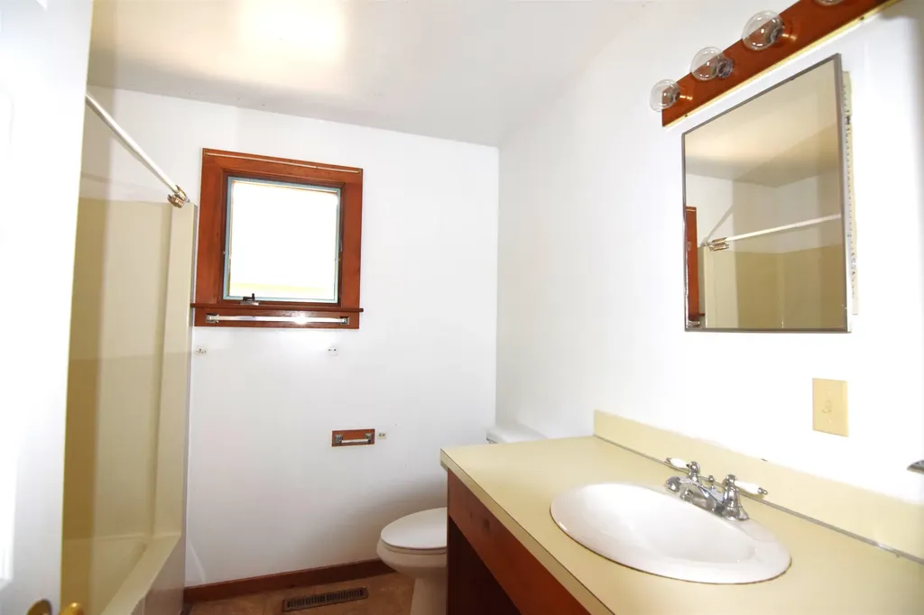 14-28 Sugarhouse Lane Sunapee NH 03782