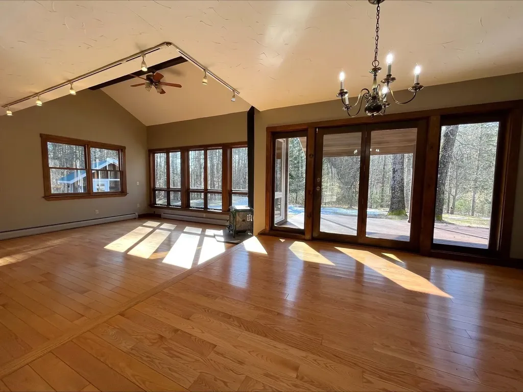 80 Mill Street Conway NH 03813