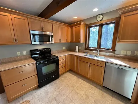 80 Mill Street Conway NH 03813