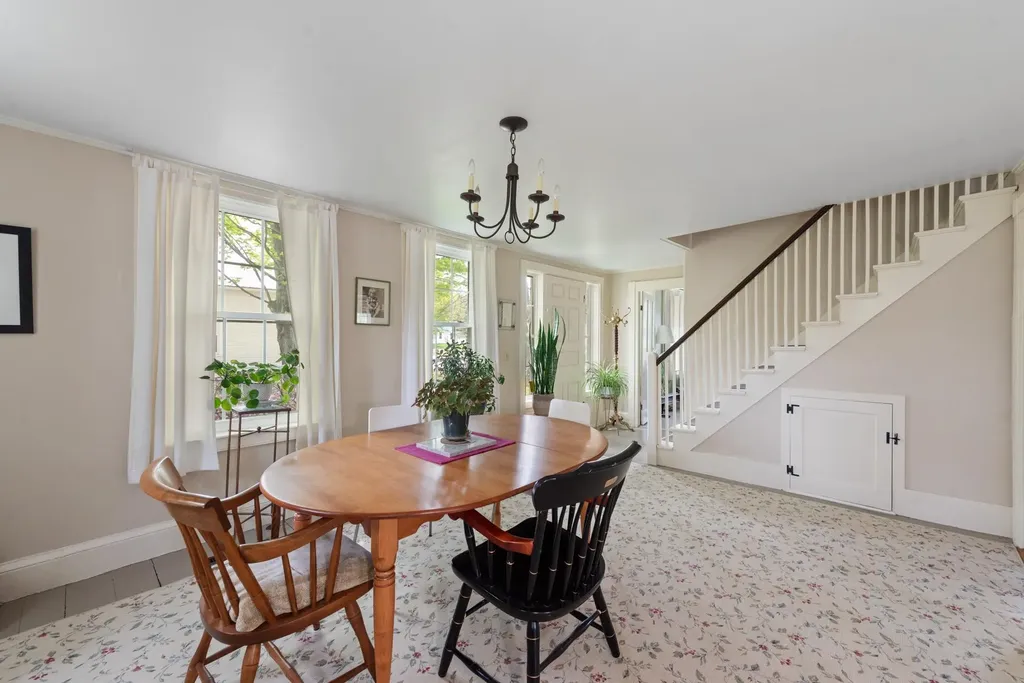 10 North Road Alexandria NH 03222