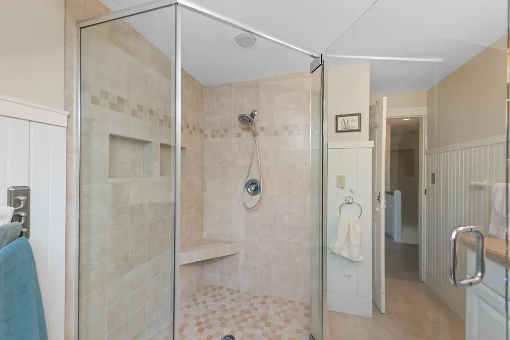 10 North Road Alexandria NH 03222