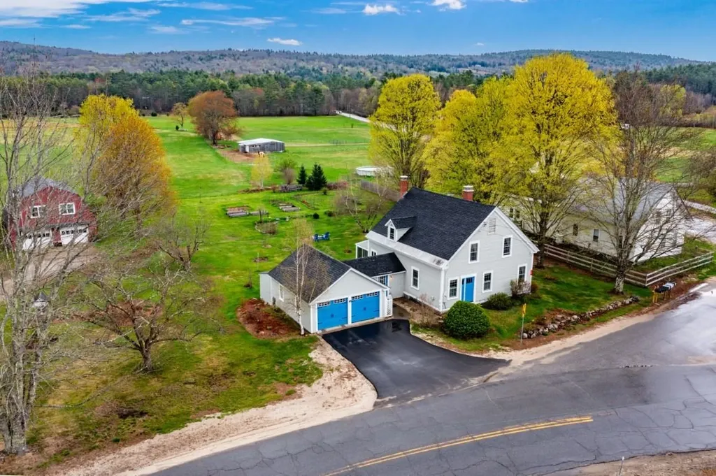 10 North Road Alexandria NH 03222