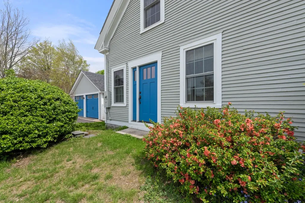 10 North Road Alexandria NH 03222