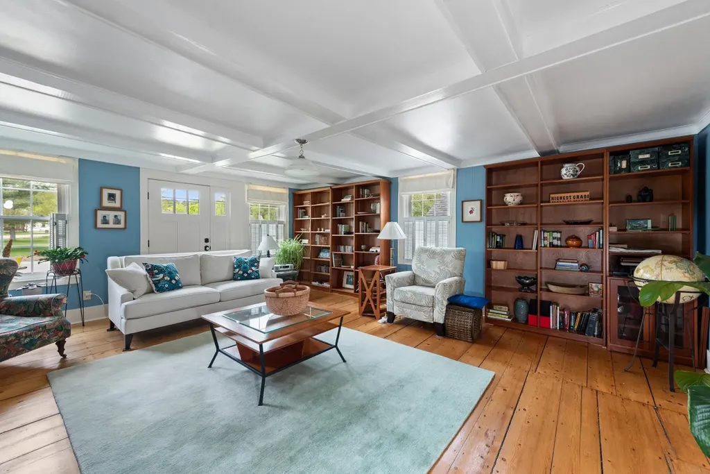 10 North Road Alexandria NH 03222