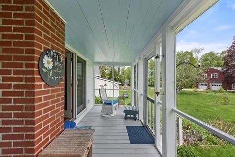 10 North Road Alexandria NH 03222