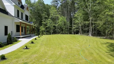 286 South Road Brentwood NH 03833