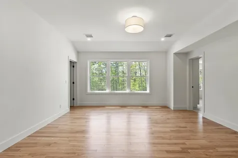 286 South Road Brentwood NH 03833