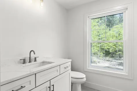 286 South Road Brentwood NH 03833