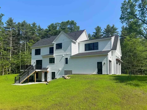 286 South Road Brentwood NH 03833