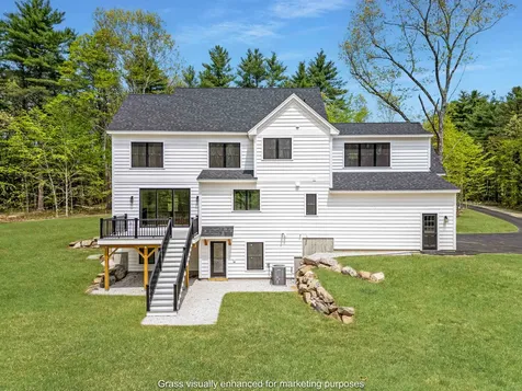 286 South Road Brentwood NH 03833