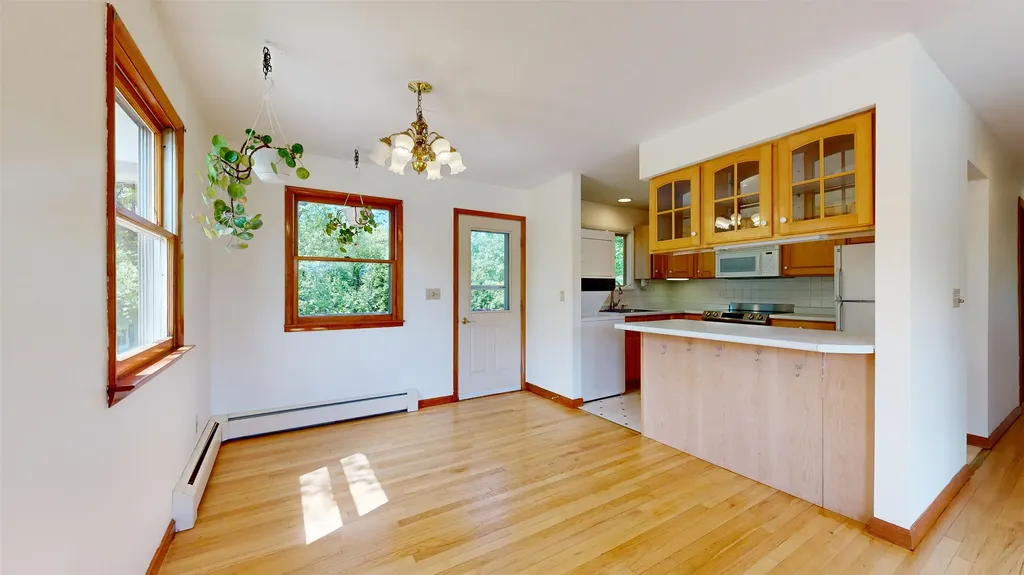 44 Turquoise Road Shelburne VT 05482