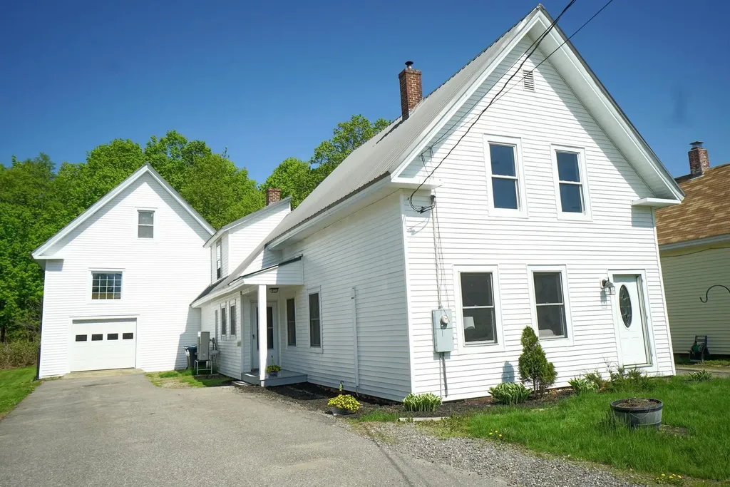 26 Mill Street Belmont NH 03220