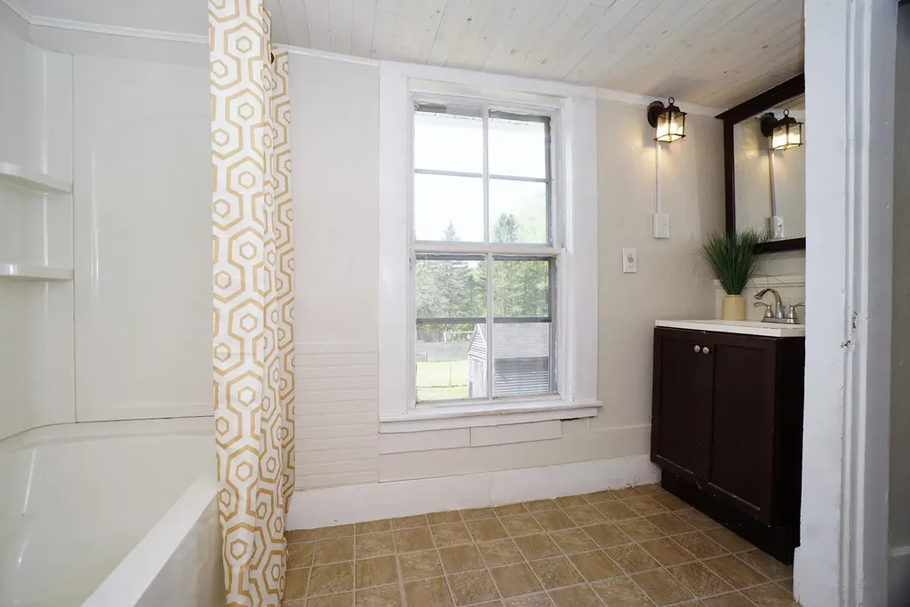 26 Mill Street Belmont NH 03220