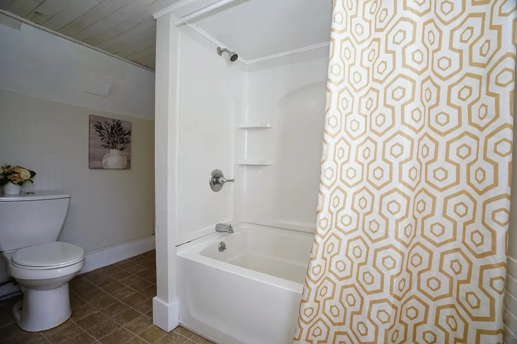 26 Mill Street Belmont NH 03220