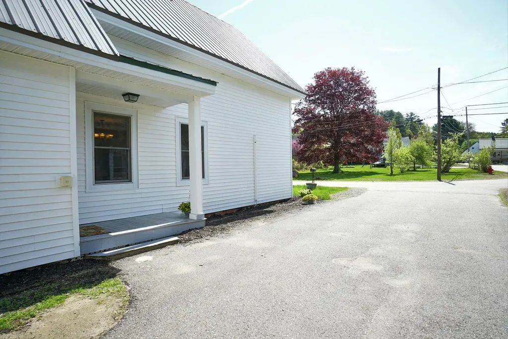 26 Mill Street Belmont NH 03220