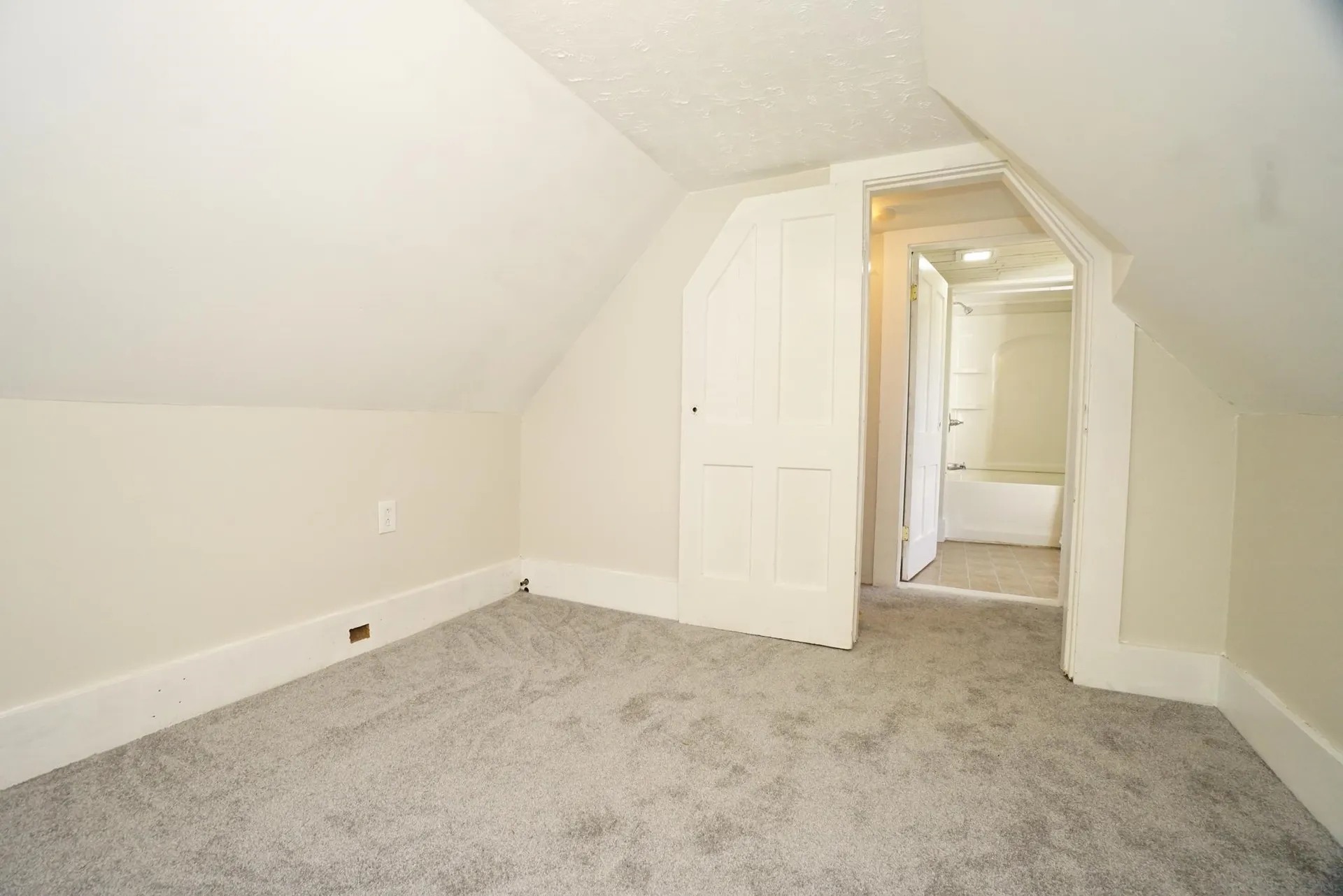 26 Mill Street Belmont NH 03220