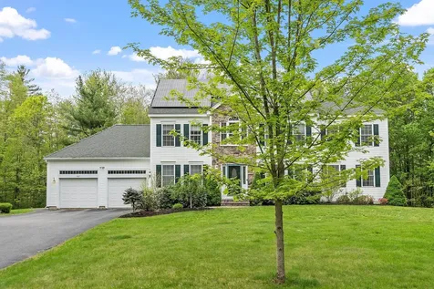 267 South Road Brentwood NH 03833