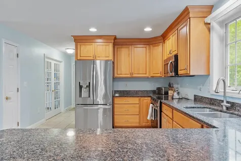 267 South Road Brentwood NH 03833