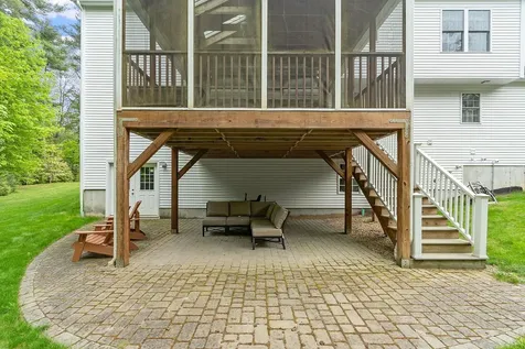 267 South Road Brentwood NH 03833