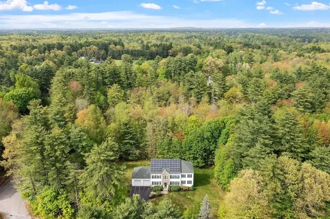267 South Road Brentwood NH 03833