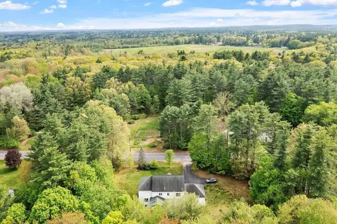 267 South Road Brentwood NH 03833