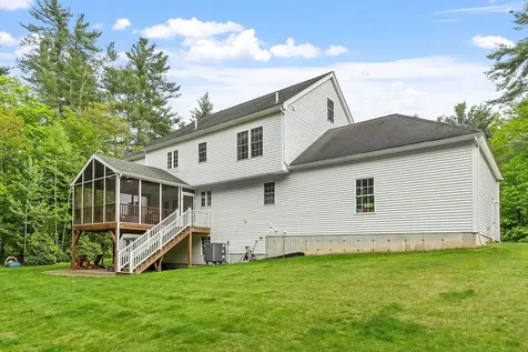 267 South Road Brentwood NH 03833