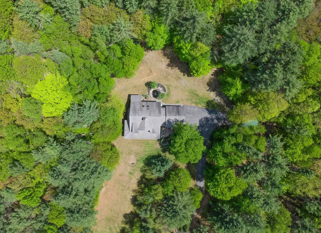 125 Stage Road Chesterfield NH 03466