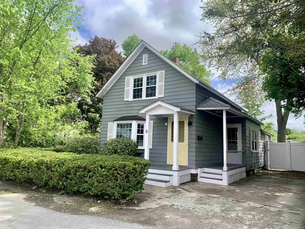 6 Pond Street Nashua NH 03060