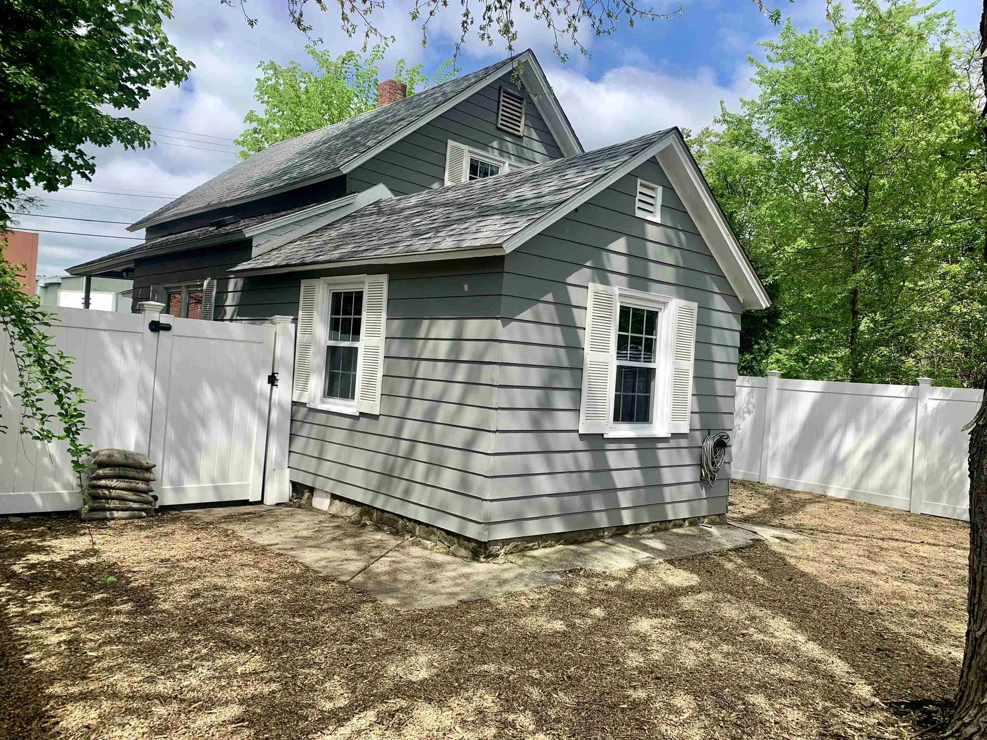 6 Pond Street Nashua NH 03060