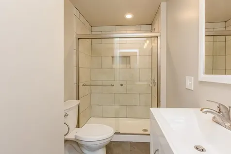 6 Pond Street Nashua NH 03060