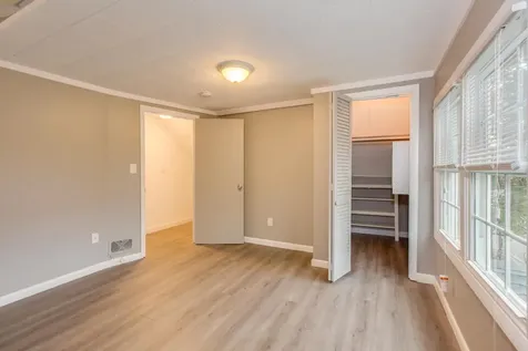 6 Pond Street Nashua NH 03060